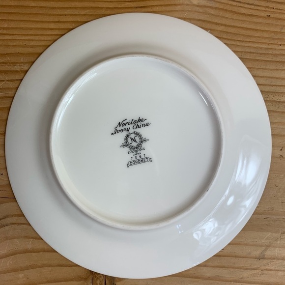 NORITAKE IVORY CHINA 7067 CORONET SALAD PLATE - Picture 3 of 6